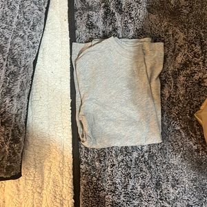 grey tshirt